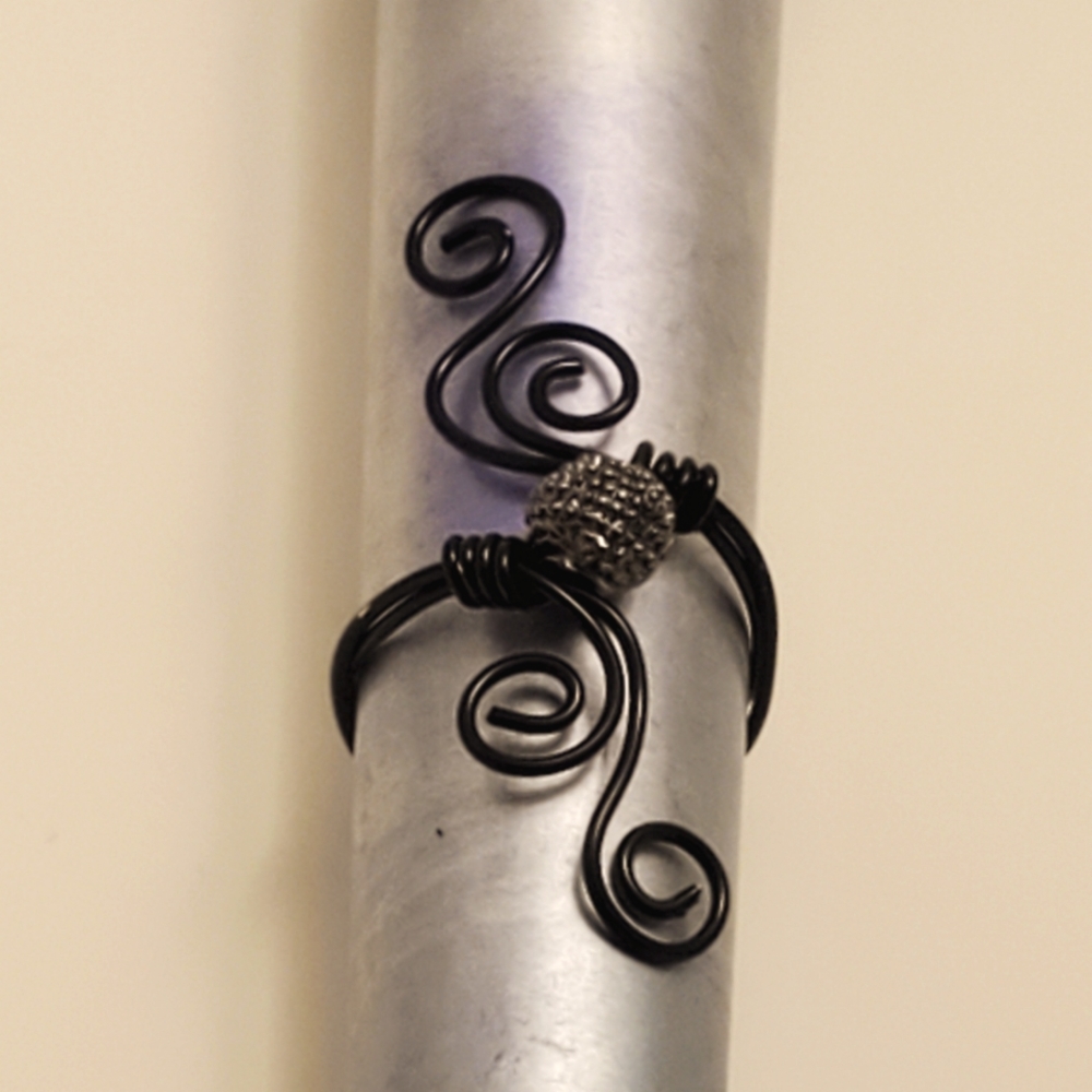 Black wire bead ring
